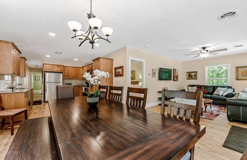 Kendall House | Secluded Woodland Home with Trail and Lake Access