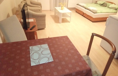 Heviz Apartment | Second floor studio apartment. In the centre but in a quiet street.