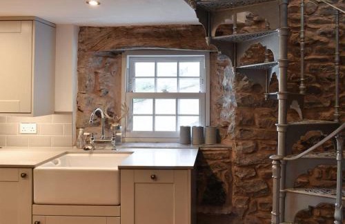 Sedbergh House | secret cottage
