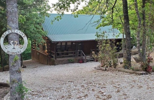 Sulphur Cabin | Secret Cove - Hidden Gem