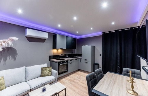 Montauban Apartment | Secret Desire