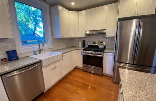 Wilkinsburg Apartment | Secret Garden by Frick Park with Garage Parking
