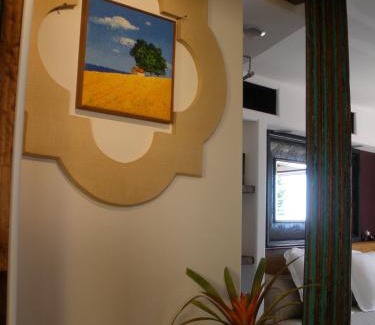 Del Mar Hotel | Secret Garden Inn