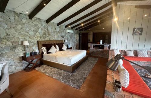 Lance aux Epines Hotel | Secret Harbour Boutique Hotel and Marina