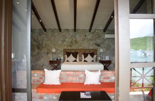 Lance aux Epines Hotel | Secret Harbour Boutique Hotel and Marina