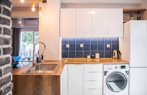 Nea Chora Apartment | Secret Loft, 2min Walk From The Beach, High Tech