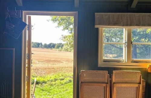 Woodbridge Cabin | Secret Paddock, Secluded Hut
