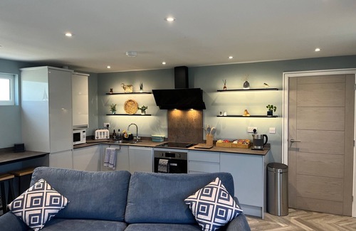 Locking House | Secure, Detached bungalow overlooking Weston-super-Mare, the Severn and Wales