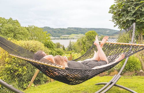 Ohningen Apartment | See-panorama: -deluxe- Sauna Massage Garten Trampolin Grill Parken