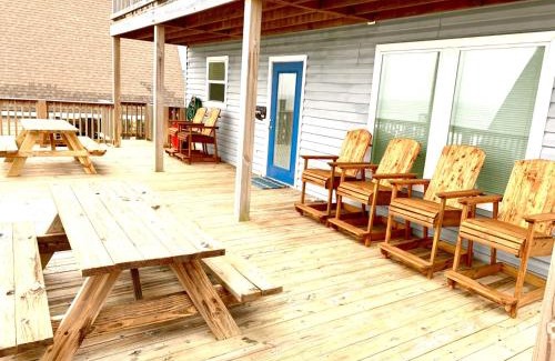 Surfside Beach House | See the Sea - Beachfront