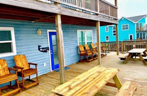 Surfside Beach House | See the Sea - Beachfront