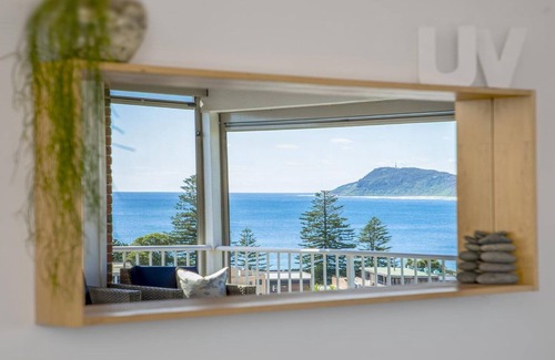 Terrigal House | SEI VADIS | Spa , Ocean Views | Accom Holidays
