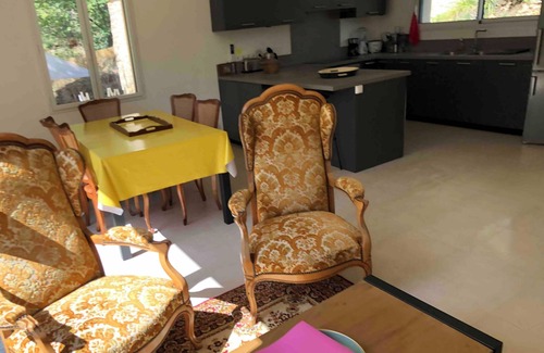 Saint-Leon-sur-Vezere House | Séjour Lotus Dordogne Buddhist centers within walking distance