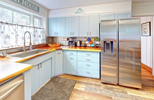 Seaside House | SELAH BY THE SEA - Beachfront!