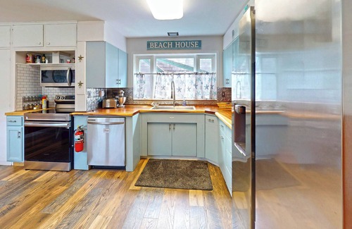 Seaside House | SELAH BY THE SEA - Beachfront!