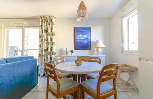 Le Lavandou Apartment | SELECT' -T3 au coeur du Lavandou à proximité des commerces et des plages avec parking et piscine - EDEN-E31