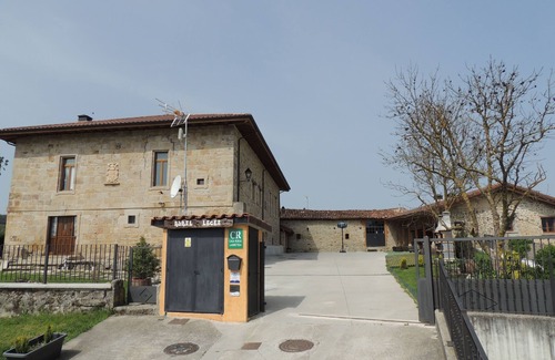Narvaja Cottage | Self catering Lecea y Alianzas for 13 people
