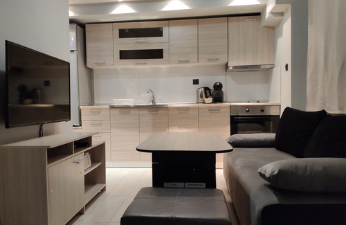 Kalamaria Apartment | Self-catering accommodation located in the city centre of Kalamaria Thessaloniki