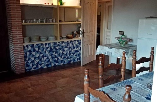 Candeleda Villa | Self catering Higueras y Olivos for 12 people