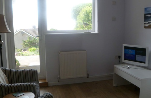 Portishead Apartment | Self contained apartment with far reaching sea and coastal view