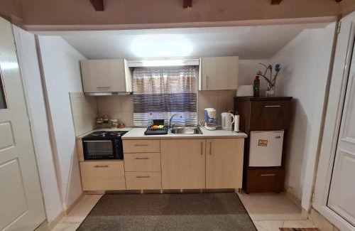 Spata-Artemida Apartment | Semelia's Guest house