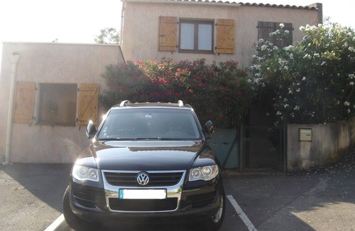 Villeneuve Loubet Beach House | Semi-detached house in residence