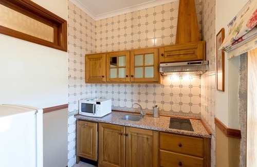 Vila Flor House | Semi-detached holiday home on an estate with a swimming pool