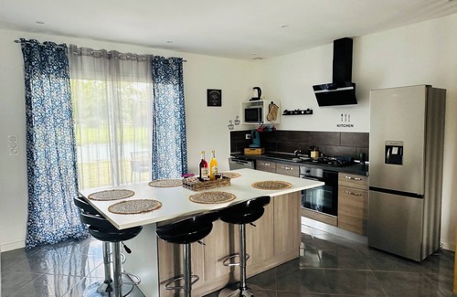 Tonneins House | Semi-detached house ELM Wifi Peaceful Ideal stay Family, Friends and Work