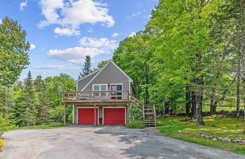 New London Cottage | Semi furnished Cottage near town/skiing/hiking /shopping/hospital