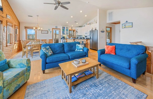 Rodanthe House | Semi-Oceanfront Home w/Private Pool, Hot Tub, Pier Pass, Close Walk to Beach
