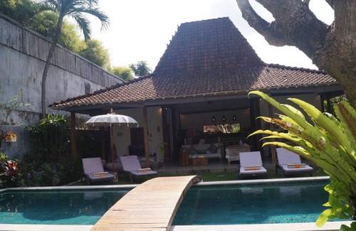 Laksmana Villa | SEMINYAK - Beautiful 4BR Villa near Beaches and Shops