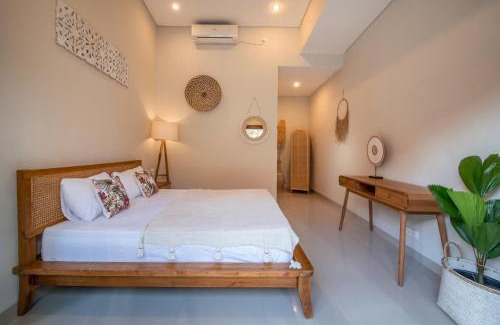 Nakula Villa | [Seminyak central] private 3 bedrooms villa with swimming pool
