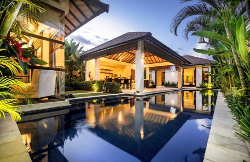 North Legian Villa | SEMINYAK, Great Value, 7 Bdr, New, Close To Beach
