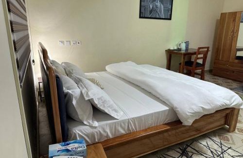 Koforidua Hotel | Senalli Hotel