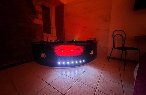 Aci Castello Apartment | Sensation apartment with Jacuzzi