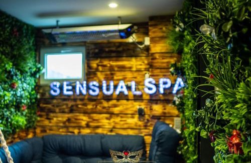 Poincare - Foch - Anatole France - Croix de Bourgogne Apartment | Sensual SPA- Love ROOM Jacuzzi Hammam Terrasse