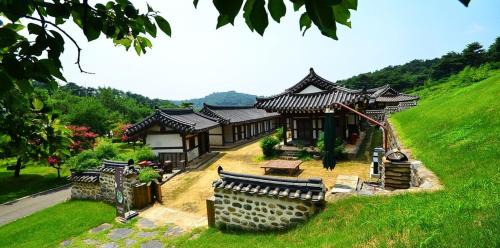 Seocheon House | Seocheon Munmun Traditional Hotel