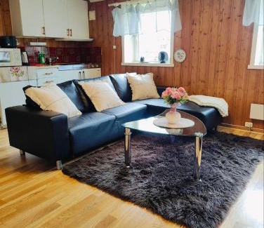 Egersund Apartment | Separate floor in a private house with a private entrance