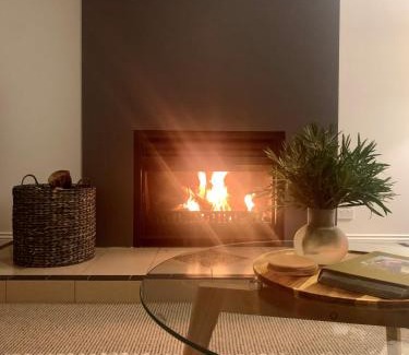 Seppeltsfield House | Seppeltsfield Vineyard Retreat - 3 Bedroom Holiday Home