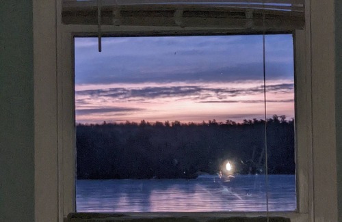 Newcastle Cottage | September 2025 Availability Damariscotta lakefront house on Maine's coast