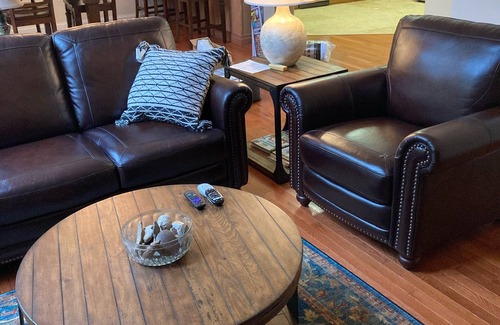 Demorest House | September Discount! River & creek, waterfall, hot tub, fire pit, dogs OK