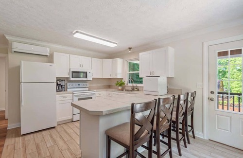 Andersonville House | Sequoyah Marina Craftsman| Near Marina