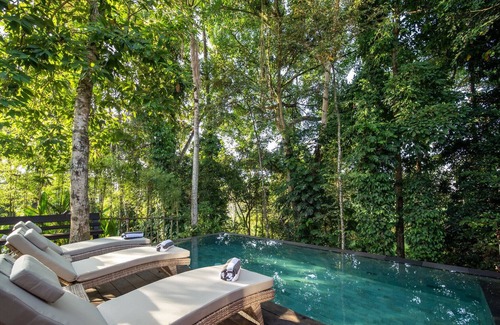 Melayang Villa | SEREMI