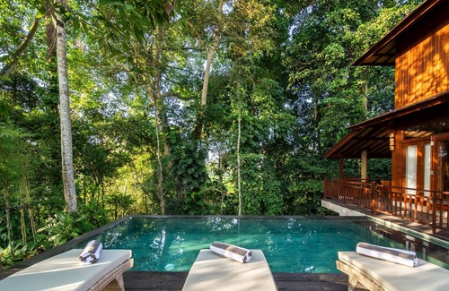 Melayang Villa | SEREMI