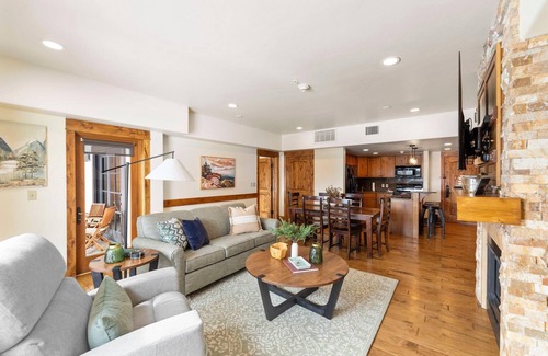 Tamarack Condo | Serendipity Lodge 2 Bedroom Condo - Welcoming Condo|Fireplace and Patio