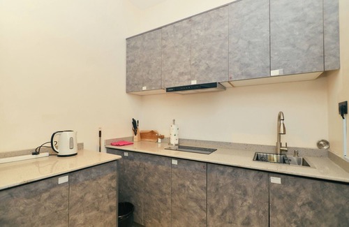Jabi Apartment | Serene 2-bedroom apartment in nice Abuja with AC, WiFi and 24/7 Power Supply