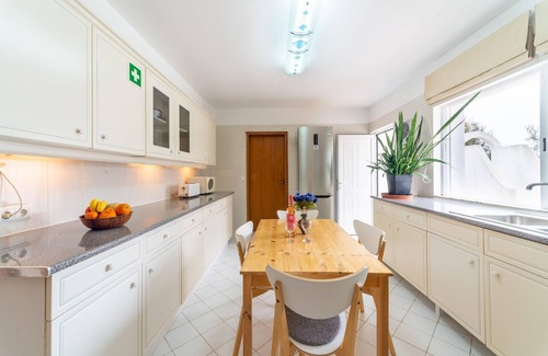 Silves House | Serene Algarve Escape with Pool