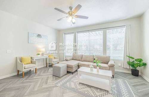 Palmdale House | Serene and Elegant Estate On Racquet Ln #42183