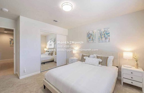 Palmdale House | Serene and Elegant Estate On Racquet Ln #42183