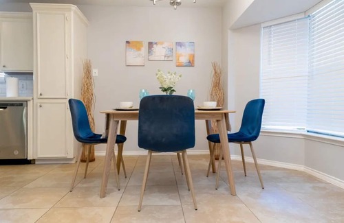 Grogan's Mill House | SERENE BOHEMIAN MANOR|FAMILY RETREAT|4BD 2.5BA